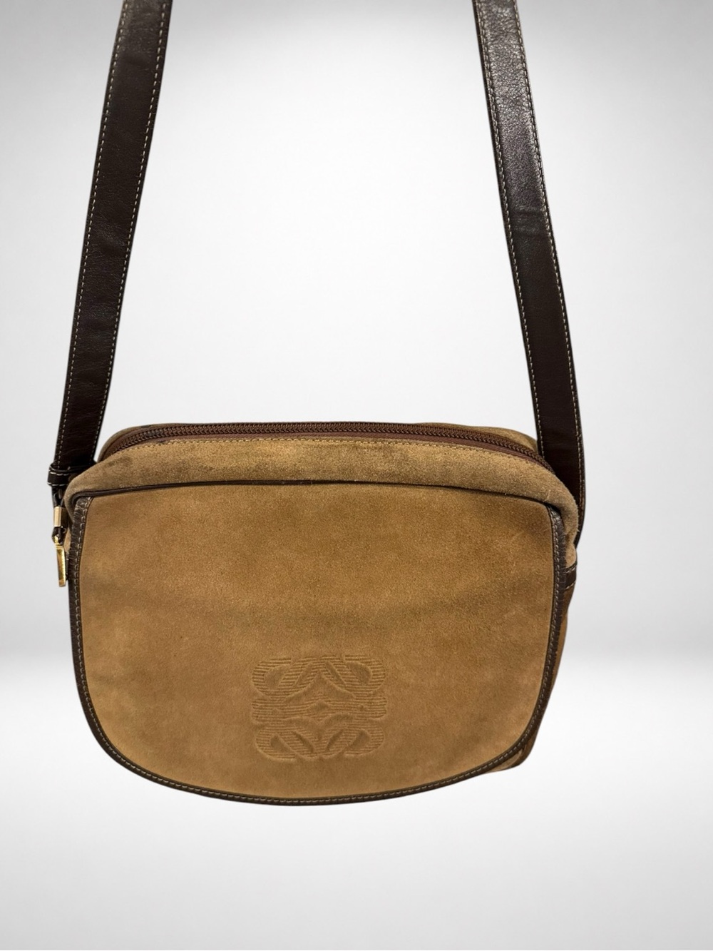 SOLD Loewe Suede Leather Crossbody Shoulder Bag Brown Anagram Logo Vintage - Picture 2 of 13